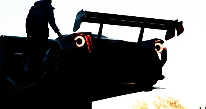 Ford GT Mk IV conquista il Nürburgring con un tempo record di 6:15.977