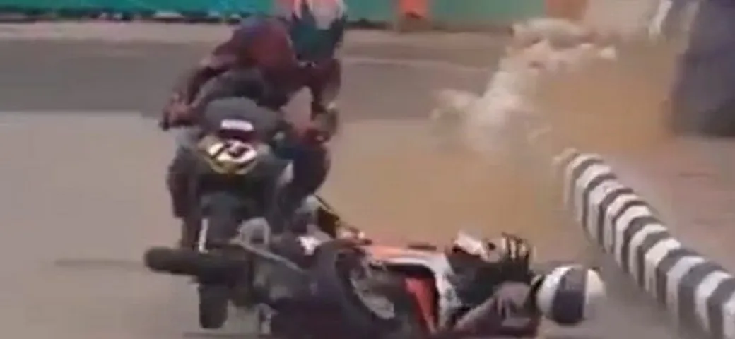 Video compilation di incidenti nelle gare tra scooter