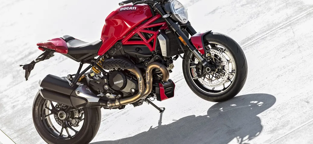 Ducati Monster 1200 R 2016: mai così potente