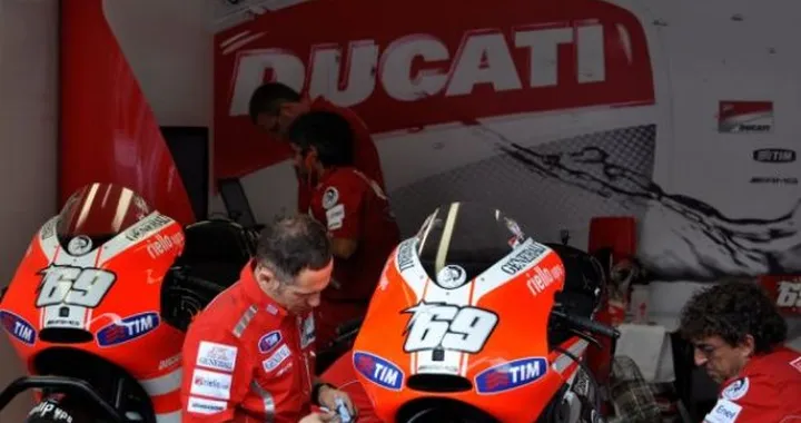 MotoGP, test Estoril: Marco Simoncelli Stoner il più veloce