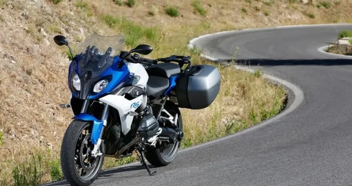 BMW R 1200 RS 2015 disponibile dal 16 maggio a 14.650€