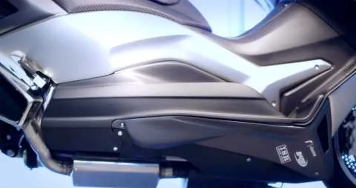 Yamaha TMAX 530 Hyper Modified by Ludovic Lazareth