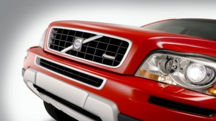 Volvo XC90: presto anche a trazione anteriore