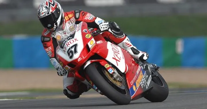 SBK a Magny Cours: Lanzi precede Bayliss nelle QP1