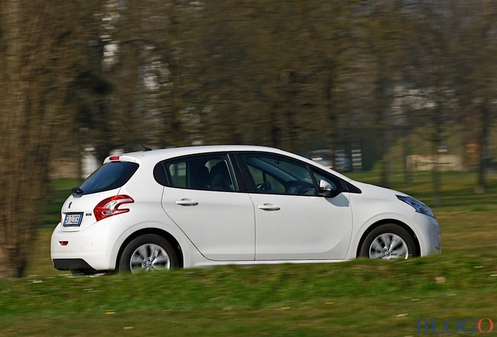 Peugeot 208 GPL: prova consumi 5000 km.