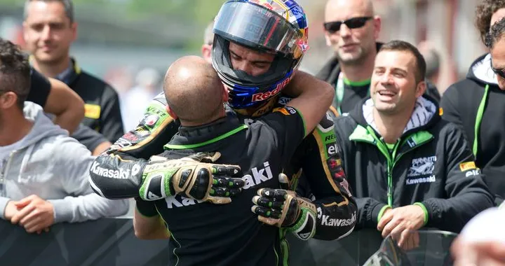 Supersport Imola: vittoria e primato per Sofuoglu