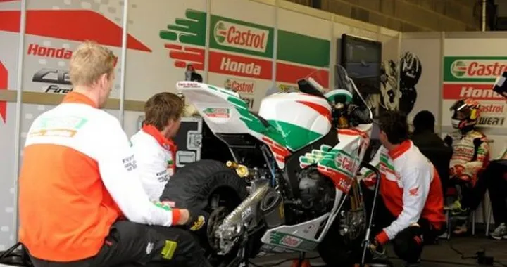 Superbike: test americani per Jonathan Rea e Ruben Xaus