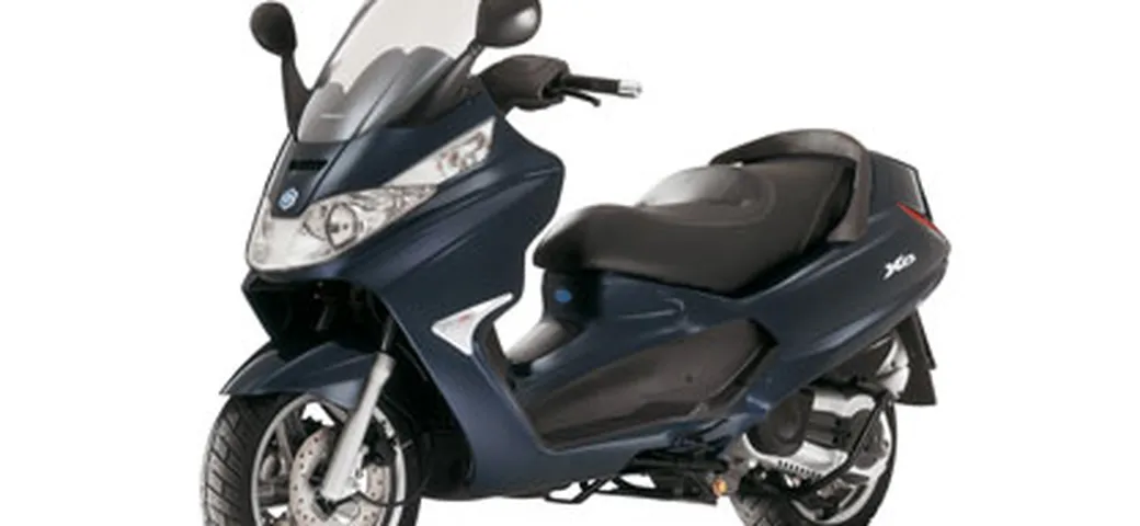 Novità Piaggio X8 400 ie