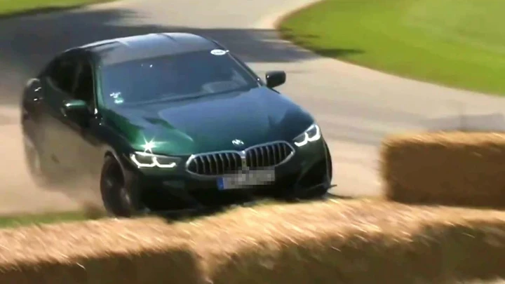 Una BMW Alpina B8 Gran Coupé si schianta a Goodwood [Video]