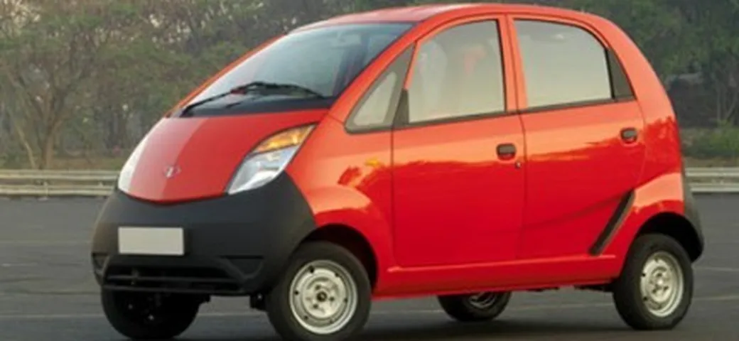 Tata Nano, l'auto da 1.700 €