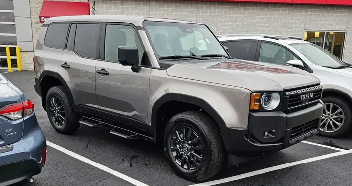 In un anno percorre 177mila km con una Toyota Land Cruiser: 0 problemi