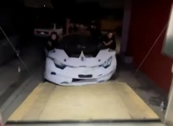 La Lamborghini Huracán viene spinta a mano verso un costoso epilogo [Video]