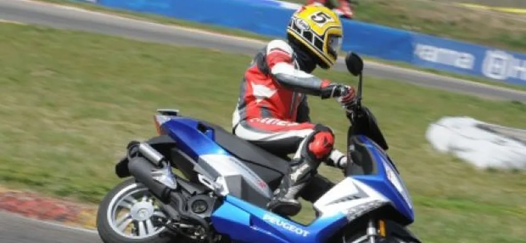 Test Peugeot Speedfight 3 a Ottobiano: divertimento assicurato