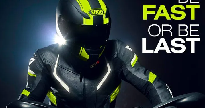 Capi d'abbigliamento Rev'it! della linea GT-R