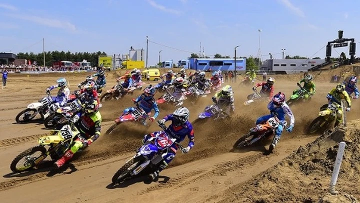 Mondiale Motocross 2015: a Lommel il trionfo di Simpson e Anstie