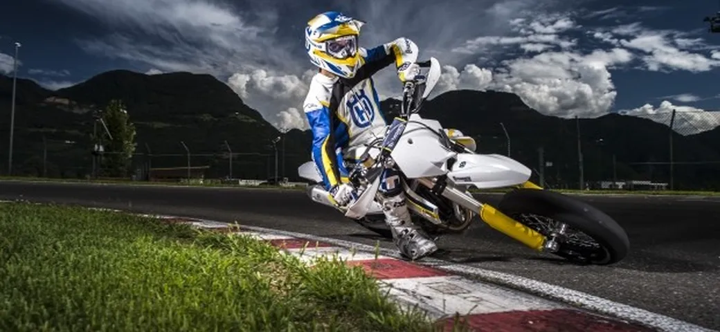 Husqvarna FS 450 M.Y. 2015 [Foto e Video ]