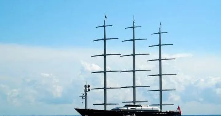 Maltese Falcon fa tappa all'Elba: il super veliero da 88 metri di Luca Rovati conquista il Tirreno