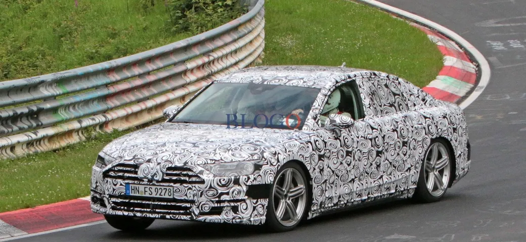 Foto spia nuova Audi A8