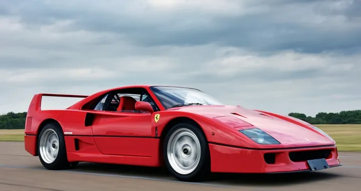 Ferrari F40: il mito compie 30 anni