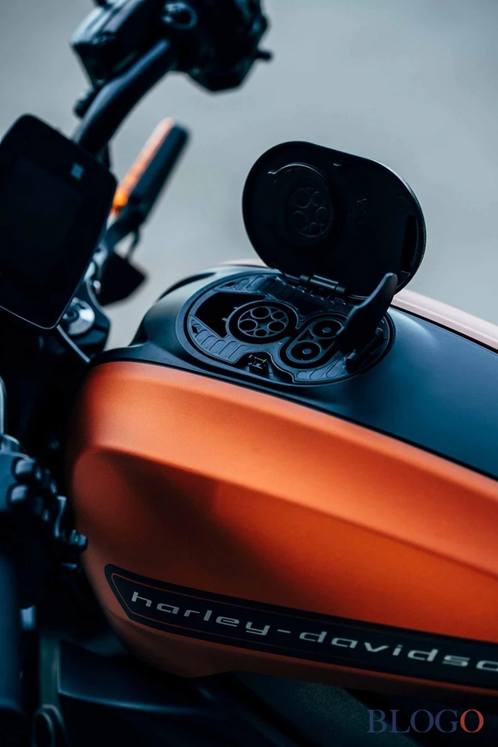 Moto elettriche: H-D installerà le colonnine in concessionaria