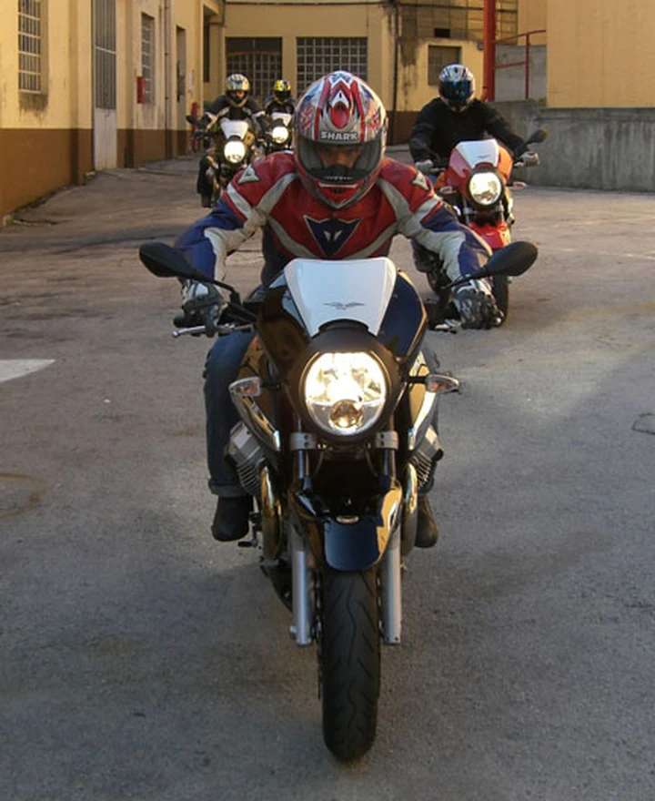 Guzzi 1200 Sport: l'aquila torna a volare