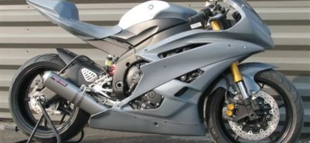 Parti speciali per la Yamaha R6 2006