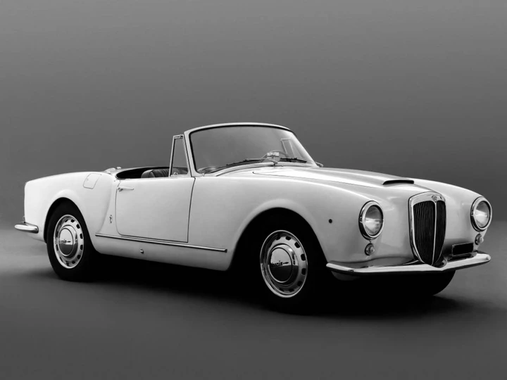 Lancia Aurelia Spider, l'auto simbolo del Ferragosto