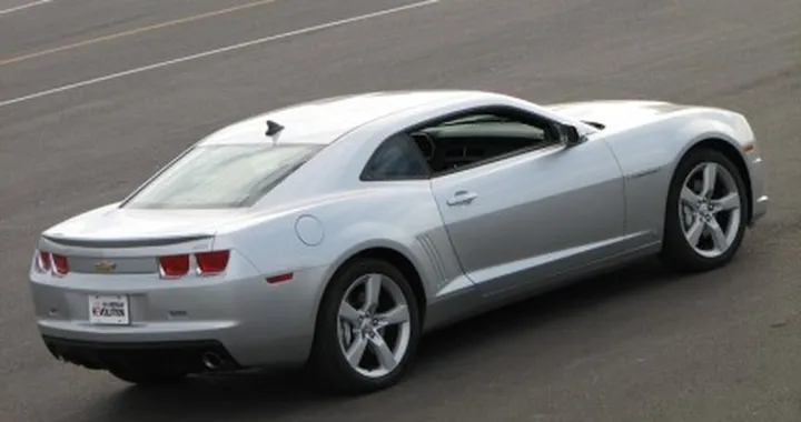 La prima Chevrolet Camaro sarà venduta all'asta per beneficenza