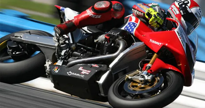 Battle Of Twins Trophy a Daytona, vince Guareschi