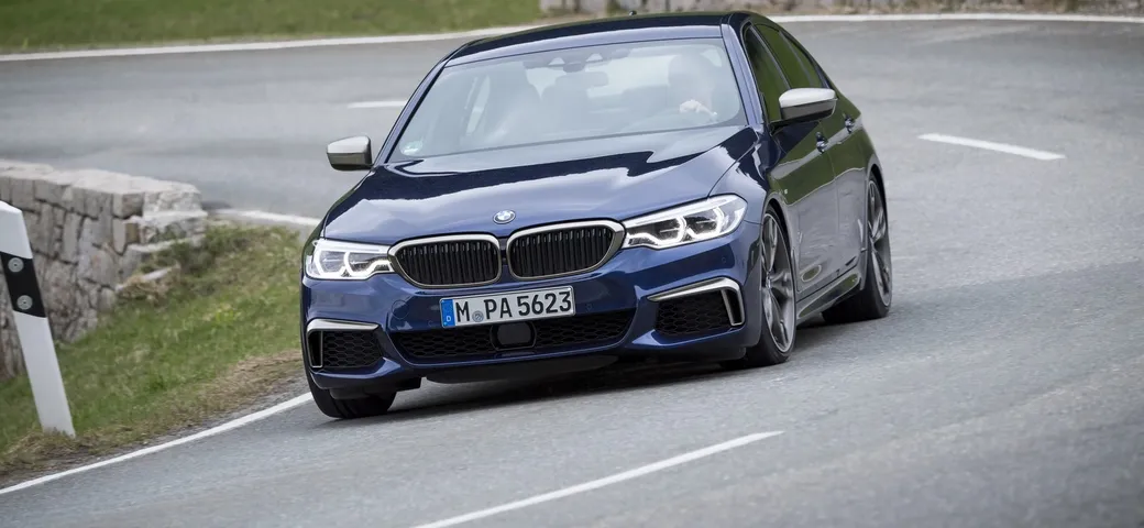 BMW 530e iPerformance - BMW 550i xDrive: primo contatto