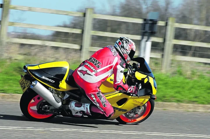 Suzuki TL1000R: il V-twin giapponese che sfidò Ducati