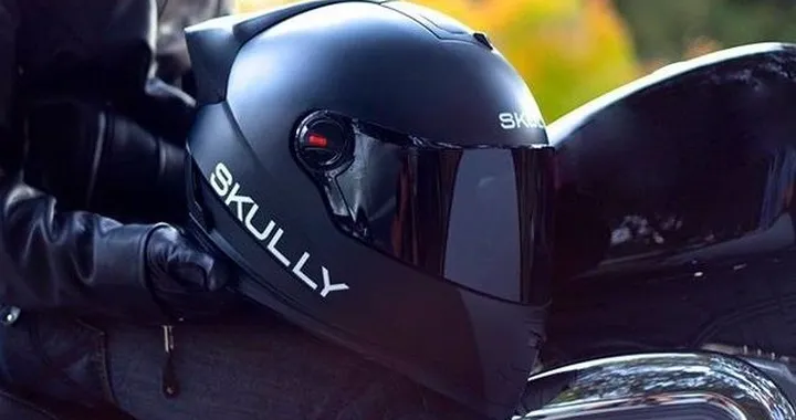 Skully Helmets lancia il casco con Display integrato