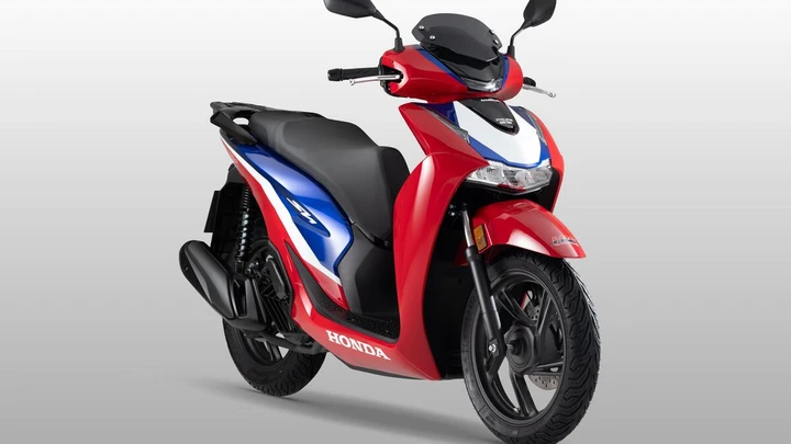 Honda SH in abito da corsa: arriva la serie HRC (solo 500 pezzi)