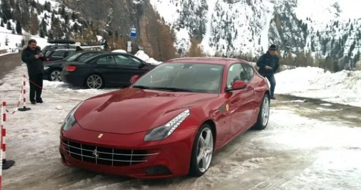 FF: foto da Selva di Val Gardena; Fiat sale al 90% di Ferrari