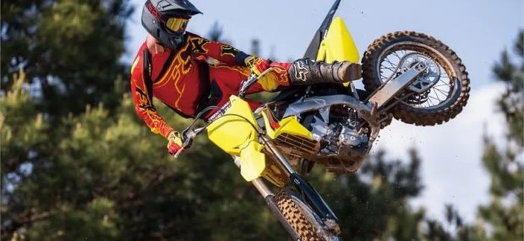 Suzuki RM-Z450 m.y. 2015