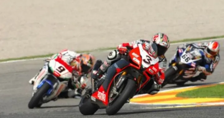 WSBK Valencia per il team Aprilia: "impossibile fare meglio. Moto in evoluzione"