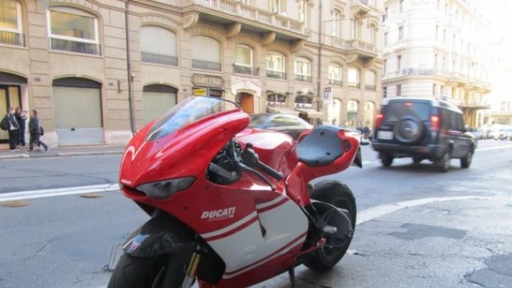Foto del giorno: Ducati Desmosedici a Roma