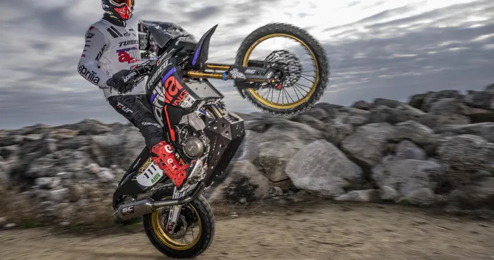 Aprilia Tuareg 2024 al via della Africa Eco Race 2024