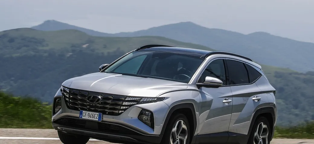 Hyundai Tucson ibrido plug-in: prima prova e prezzi