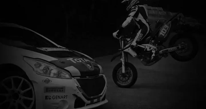 Peugeot 208 R5 T16 vs Yamaha Supermotard