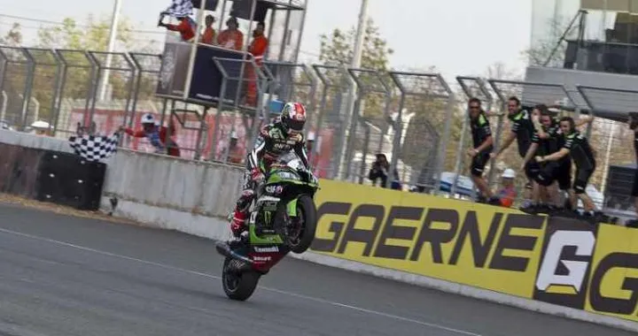 SBK Thailandia gara-1, ancora Rea davanti a tutti