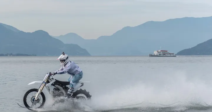 In moto...sul lago di Como? La sfida di Luca Colombo
