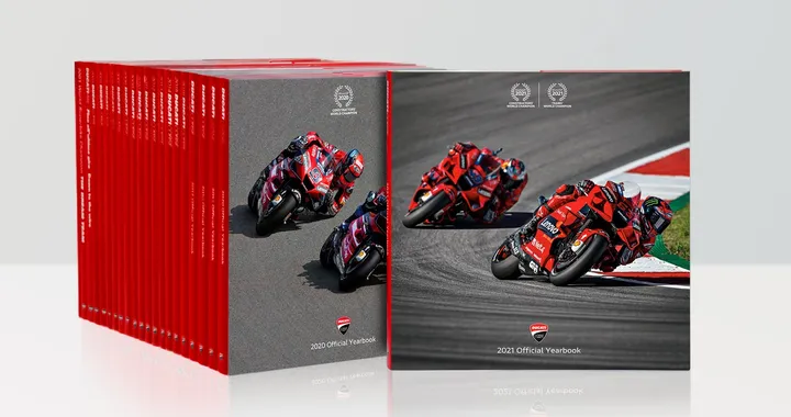 Ducati Corse Yearbook 2021: un'idea regalo per Natale che gli appassionati apprezzerebbero