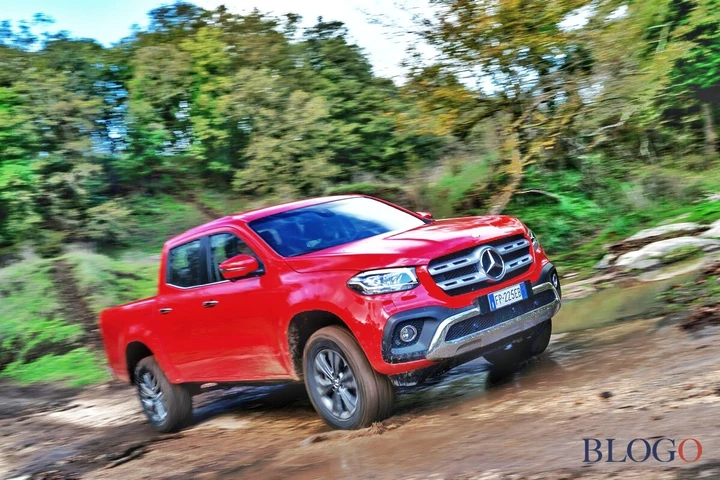 Mercedes-Benz X 350 d 4MATIC: prova su strada e in off-road