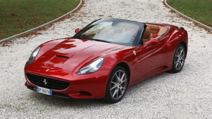 Ferrari California: nuove foto ufficiali - Salone di Parigi 2010