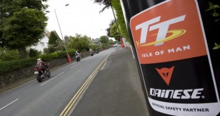 Dainese Official Safety Partner per il Tourist Trophy 2009