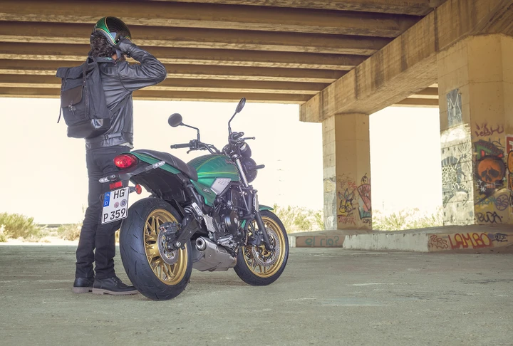 Kawasaki Z650RS, ora con il Kit Heritage in omaggio