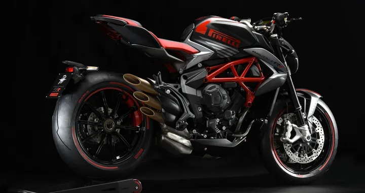 MV Agusta Brutale 800 RR Pirelli
