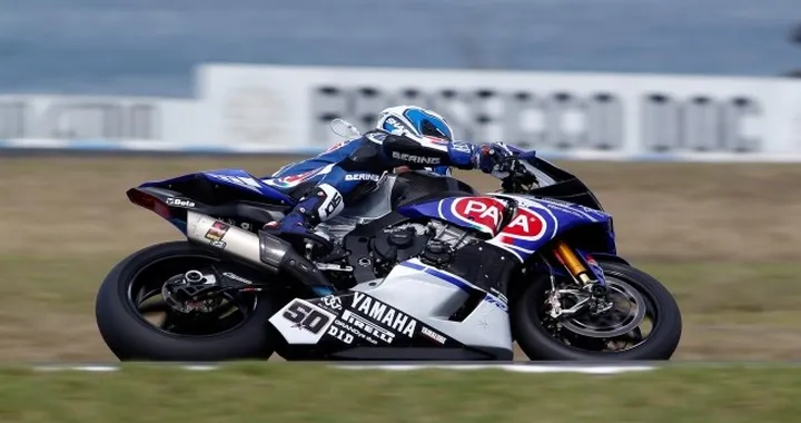 WSBK test Australia: Guintoli primo nella FP2, ma Rea il più veloce