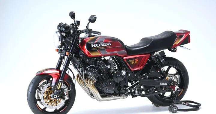 RCM-693: il restomod di AC Sanctuary sulla Honda CBX1000